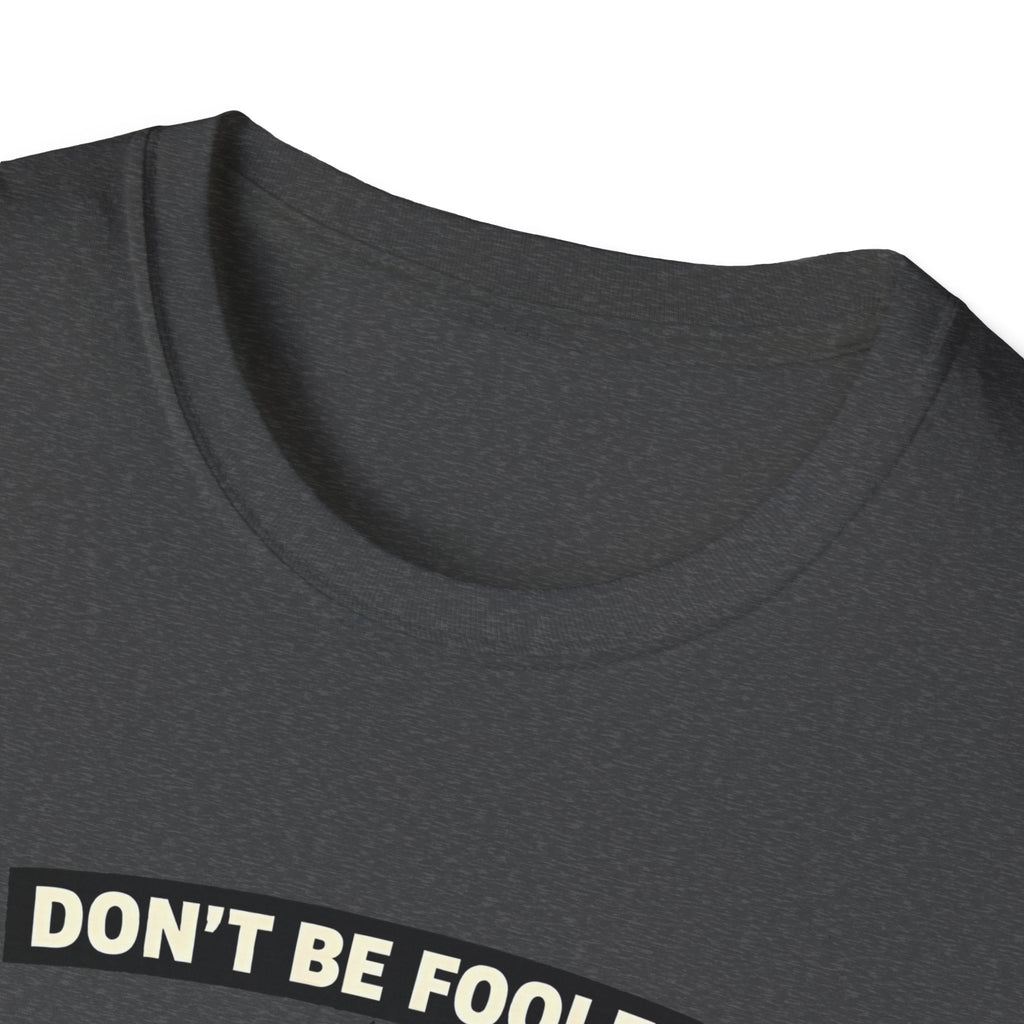 Don’t Be Fooled, I’m The Boss – Funny Dog T-Shirt | Cute Boss Puppy Tee (Unisex)