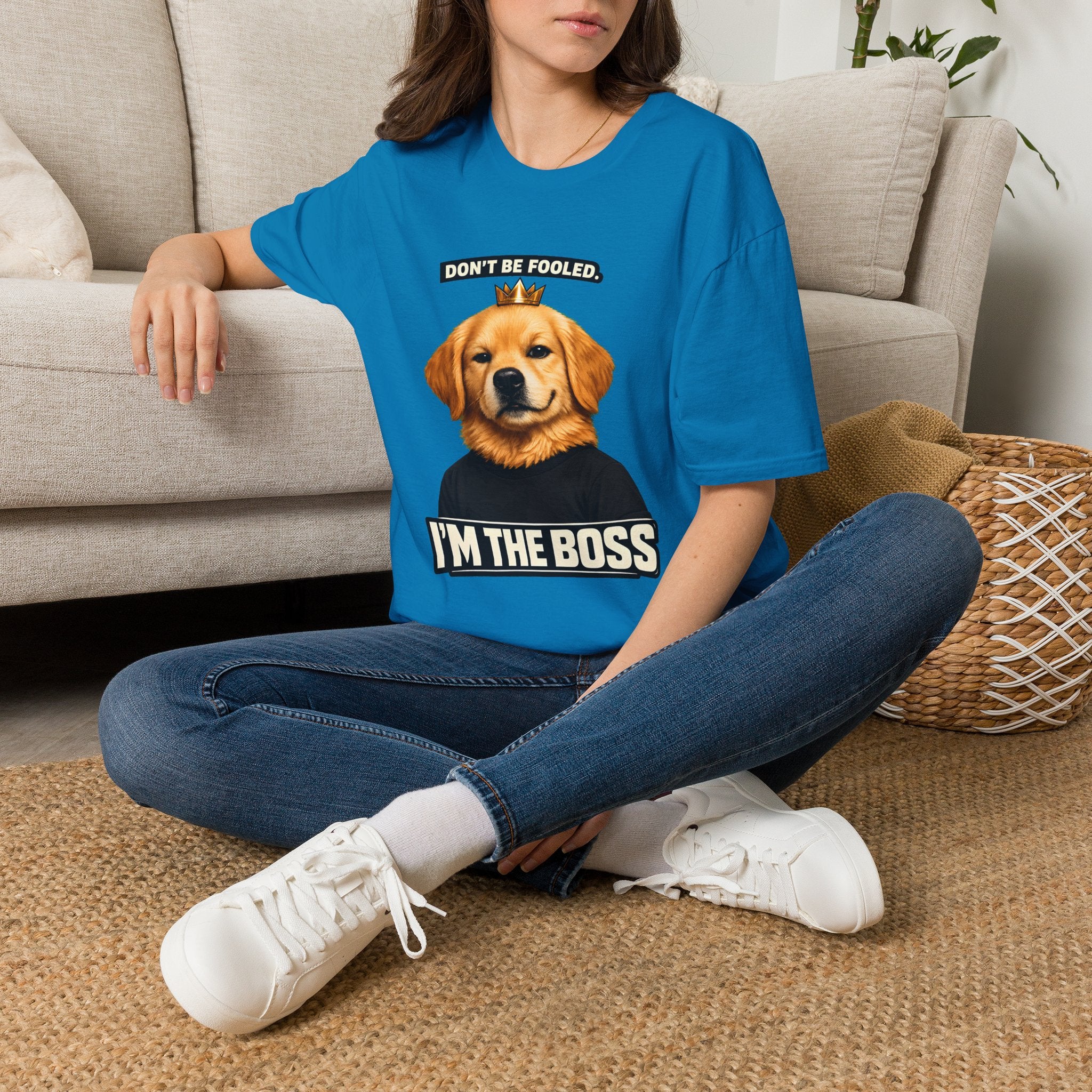 Golden Retriever 'I'm the Boss' T-Shirt | Dog Crown Design