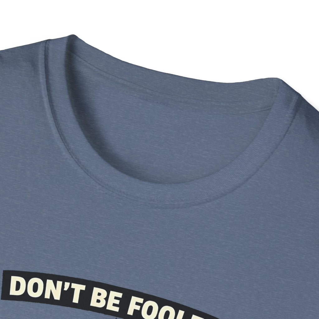 Don’t Be Fooled, I’m The Boss – Funny Dog T-Shirt | Cute Boss Puppy Tee (Unisex)