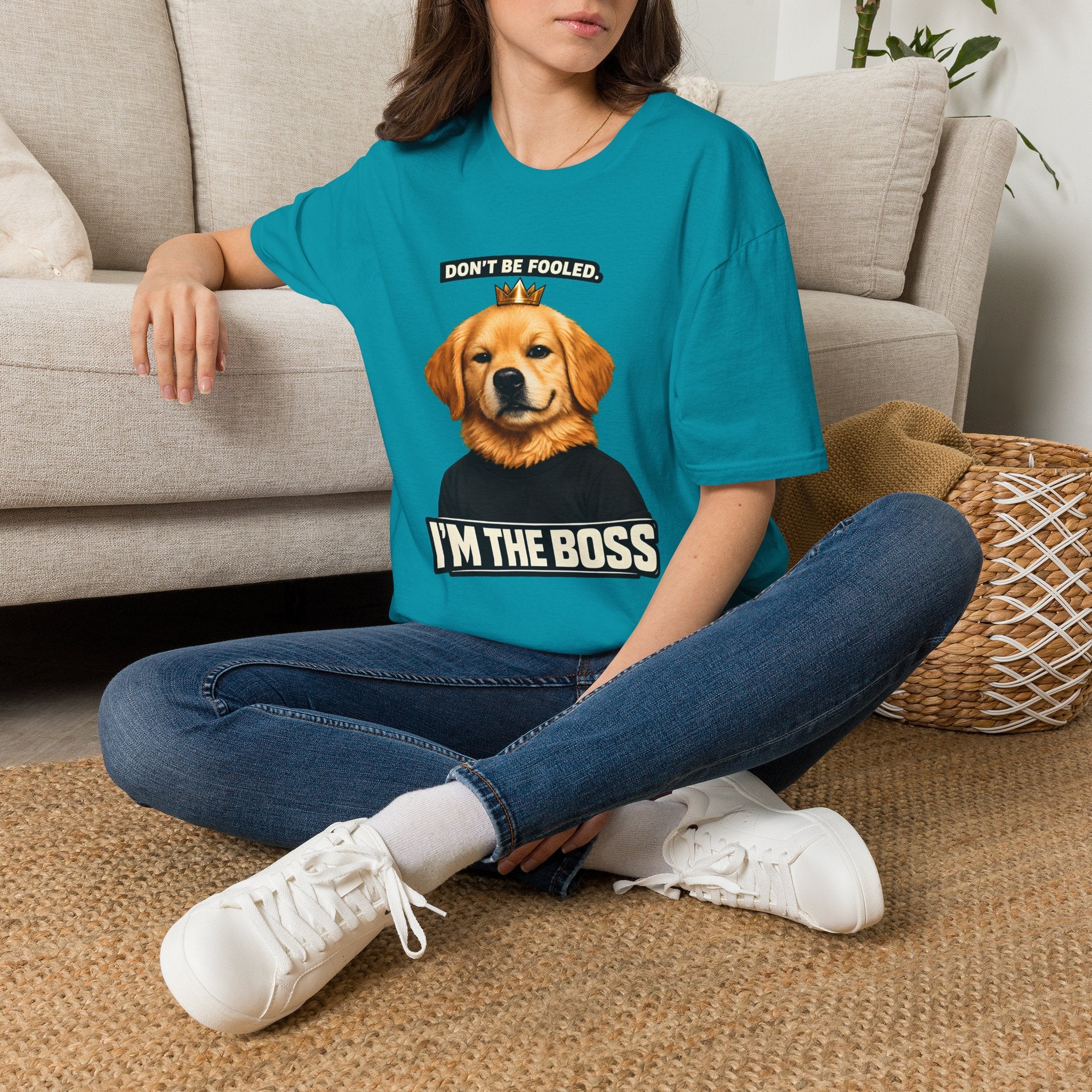 Golden Retriever 'I'm the Boss' T-Shirt | Dog Crown Design