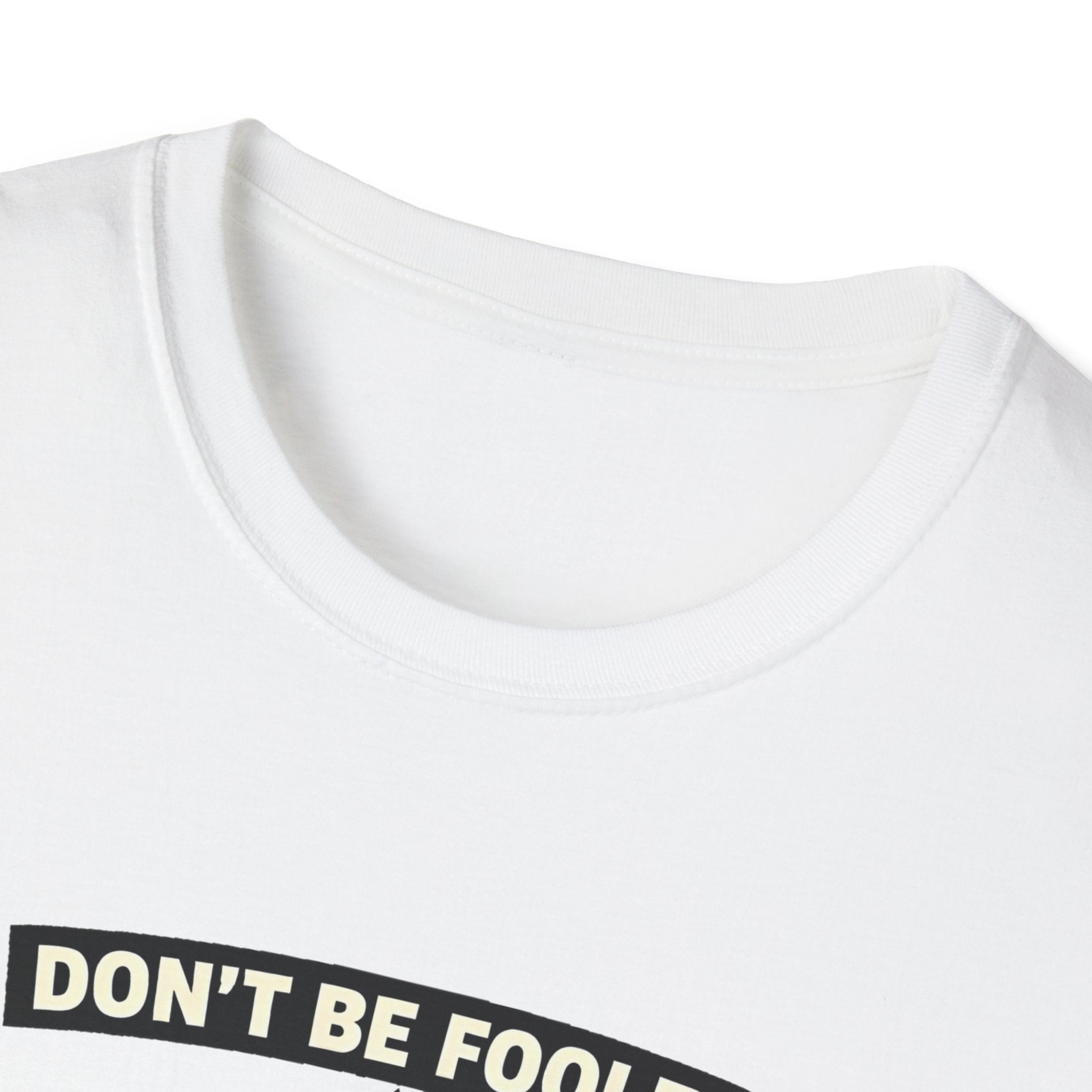 Don’t Be Fooled, I’m The Boss – Funny Dog T-Shirt | Cute Boss Puppy Tee (Unisex)
