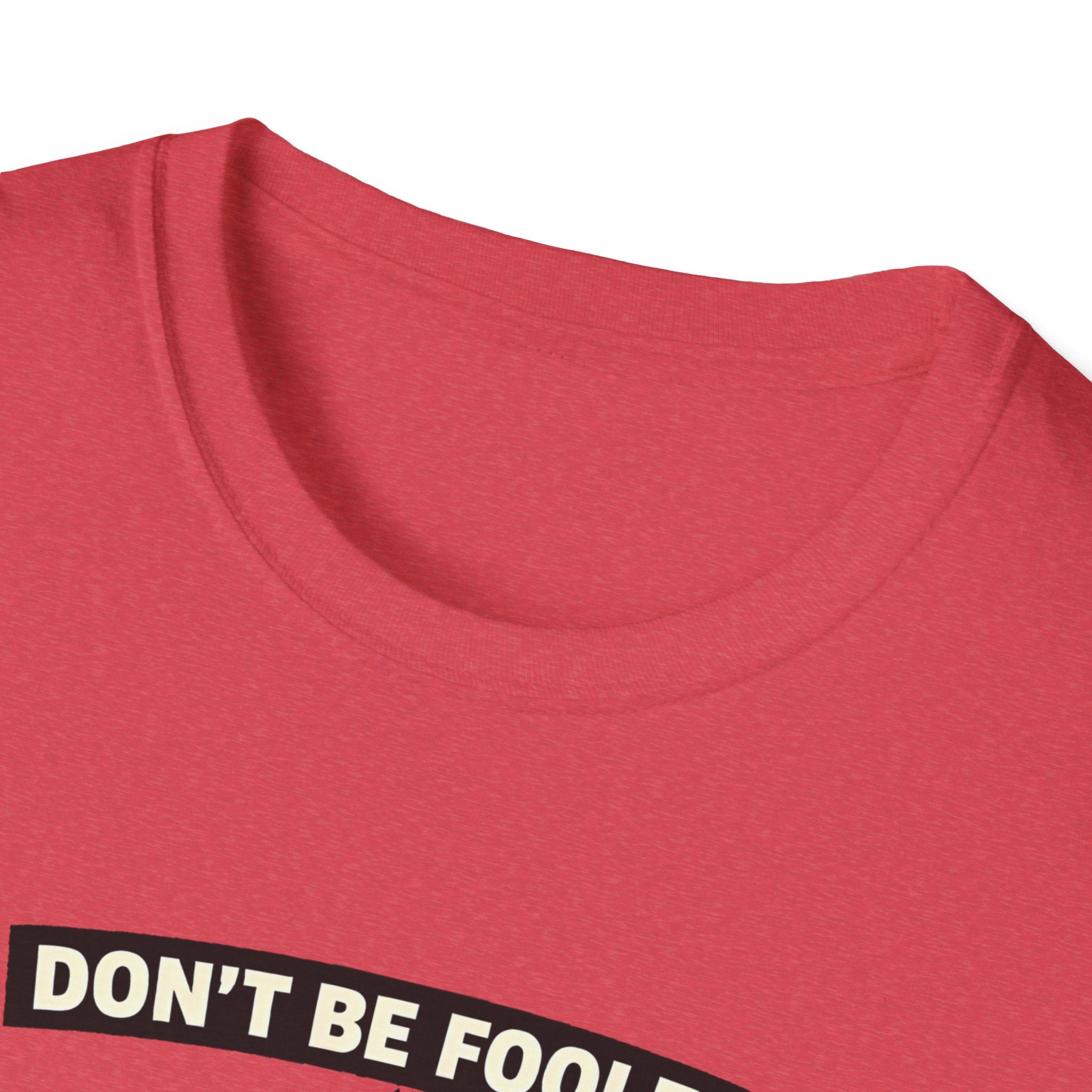 Don’t Be Fooled, I’m The Boss – Funny Dog T-Shirt | Cute Boss Puppy Tee (Unisex)