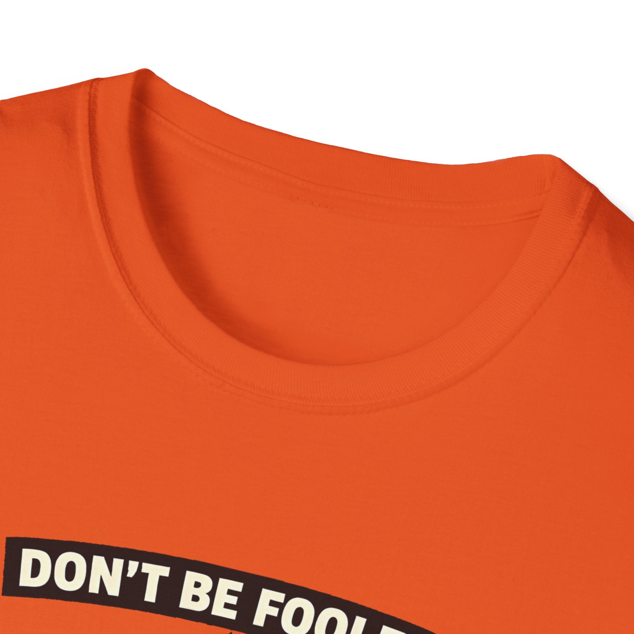 Don’t Be Fooled, I’m The Boss – Funny Dog T-Shirt | Cute Boss Puppy Tee (Unisex)