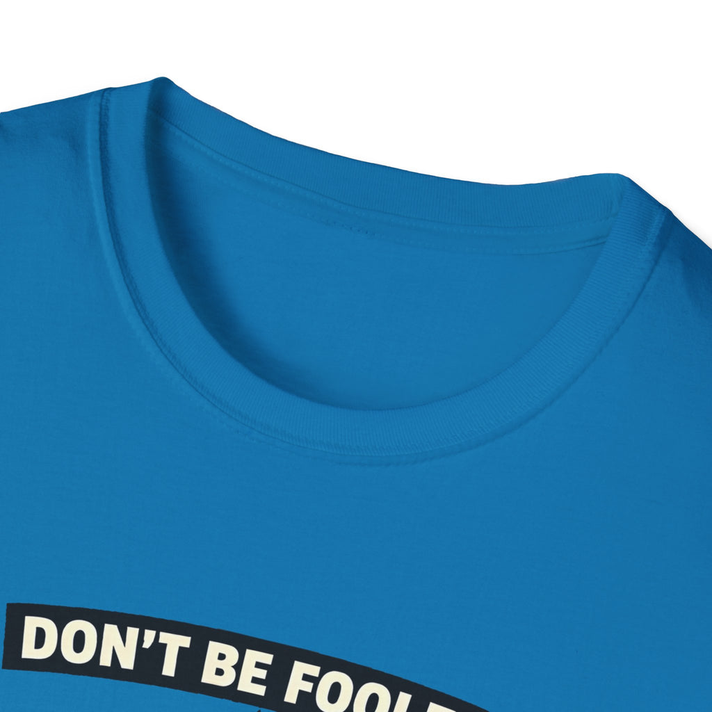 Don’t Be Fooled, I’m The Boss – Funny Dog T-Shirt | Cute Boss Puppy Tee (Unisex)